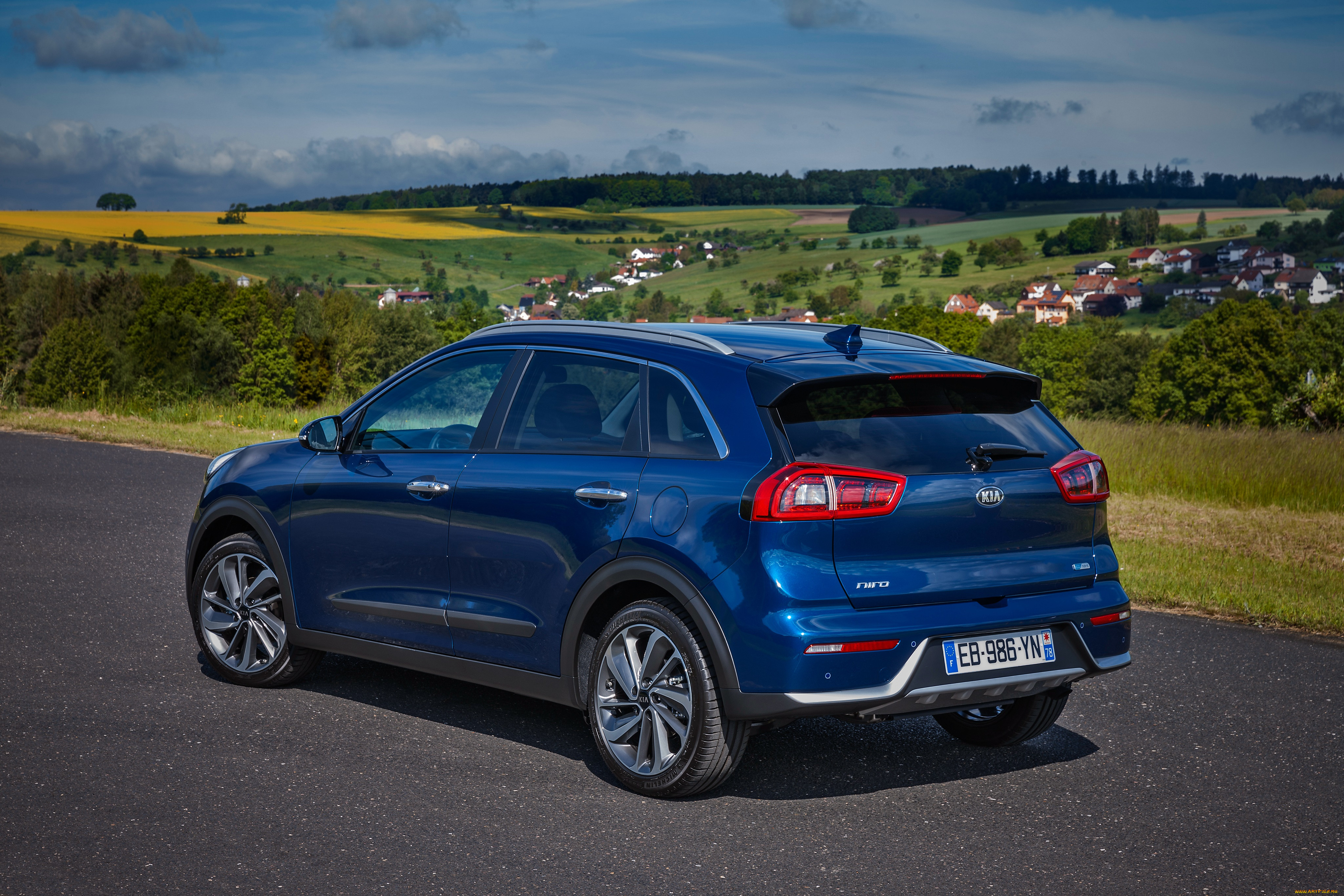 Kia niro фото